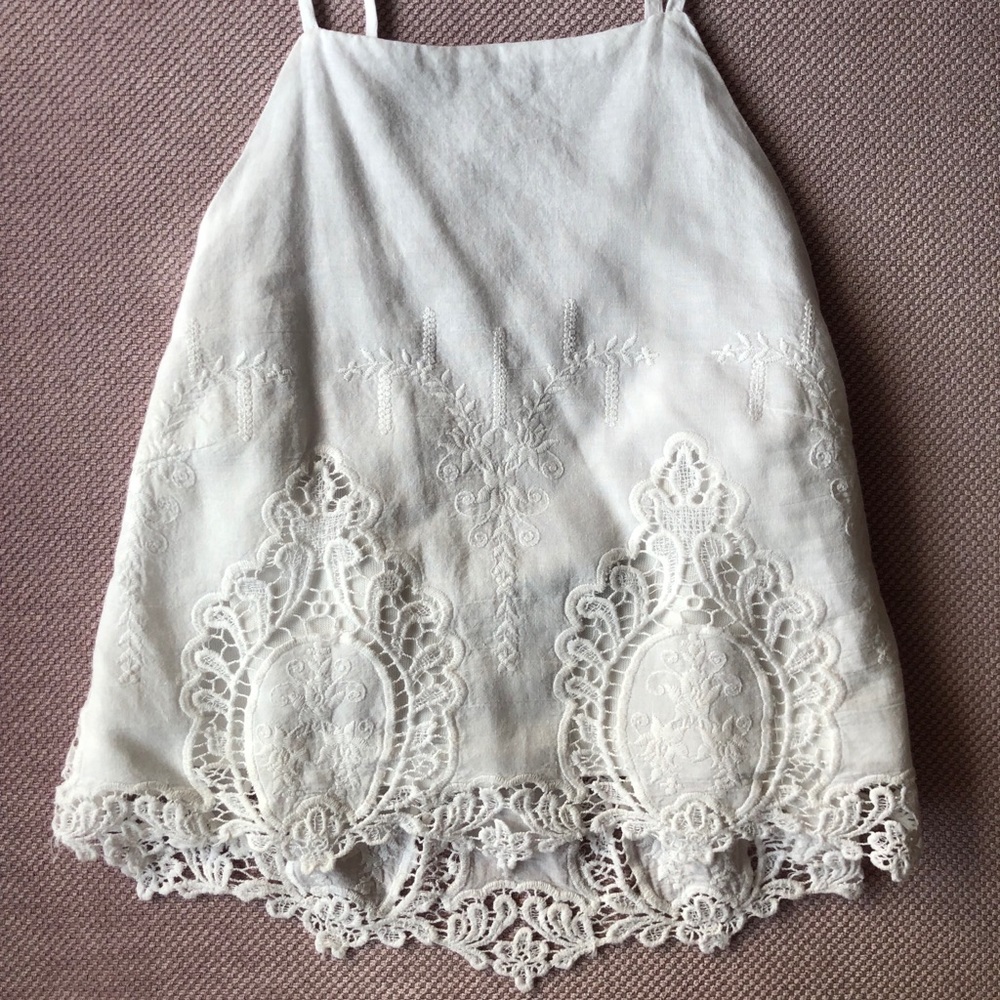 White highnecked top